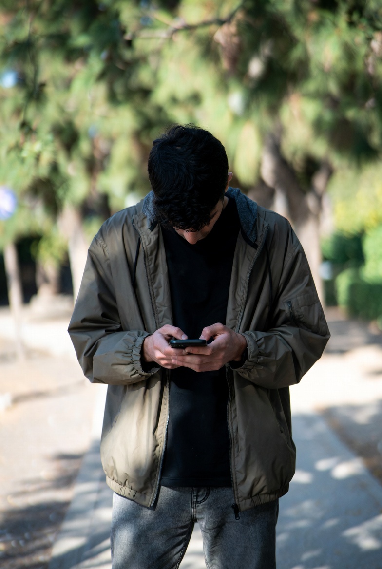 il met 24h à répondre téléphone attente